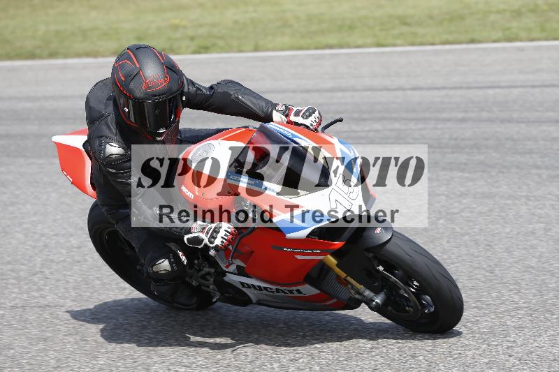 /27 12.06.2025 Ducati Schweiz Trackday Warmup  ADR/gruen-vert/15